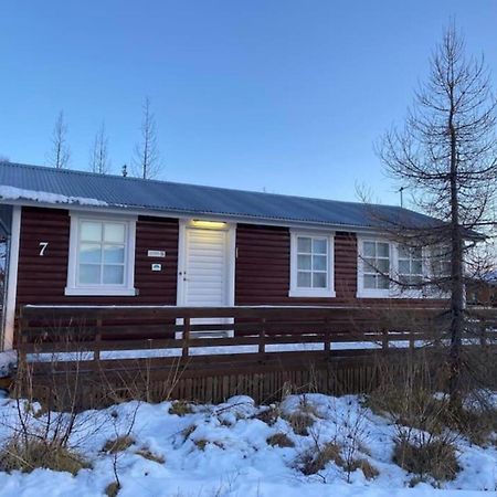 Cozy 2 Bedroom Cottage With Hot Tub Akureyri Esterno foto