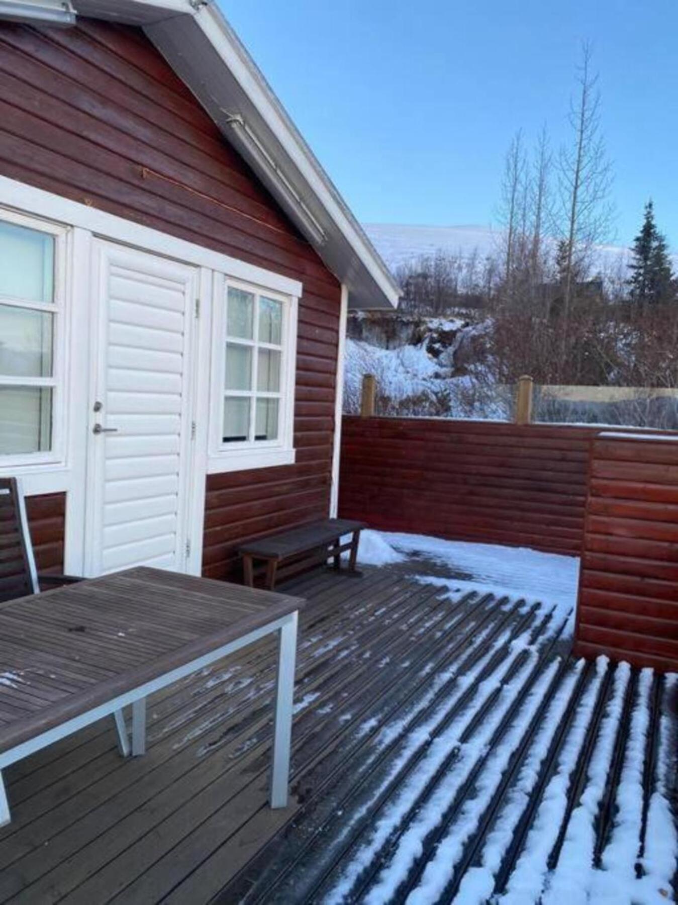 Cozy 2 Bedroom Cottage With Hot Tub Akureyri Esterno foto