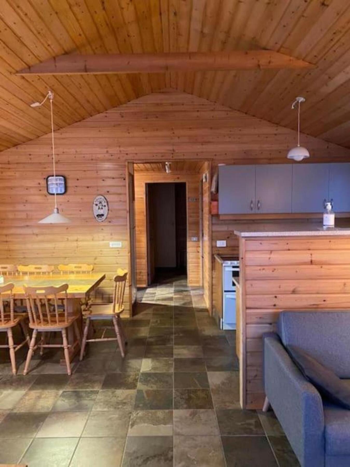 Cozy 2 Bedroom Cottage With Hot Tub Akureyri Esterno foto